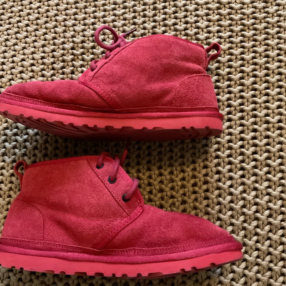 UGG BOOTS